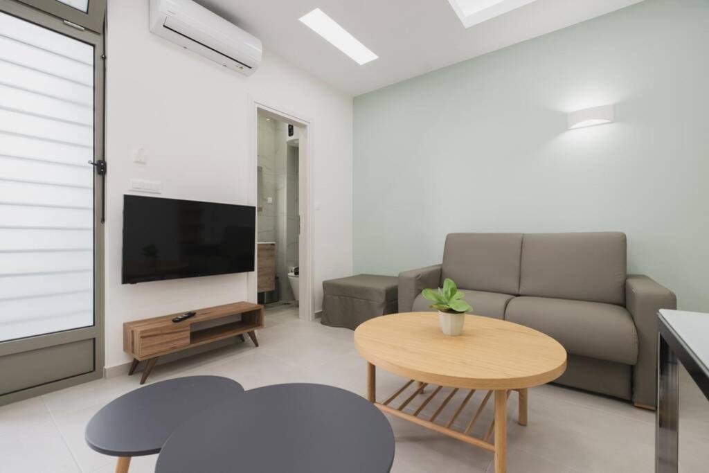Peris 3 - Central Apt Near Old Town - Ac, Wifi Chania  ภายนอก รูปภาพ
