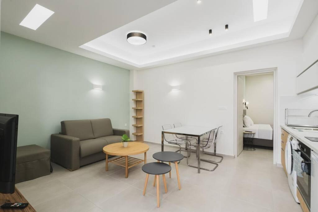 Peris 3 - Central Apt Near Old Town - Ac, Wifi Chania  ภายนอก รูปภาพ