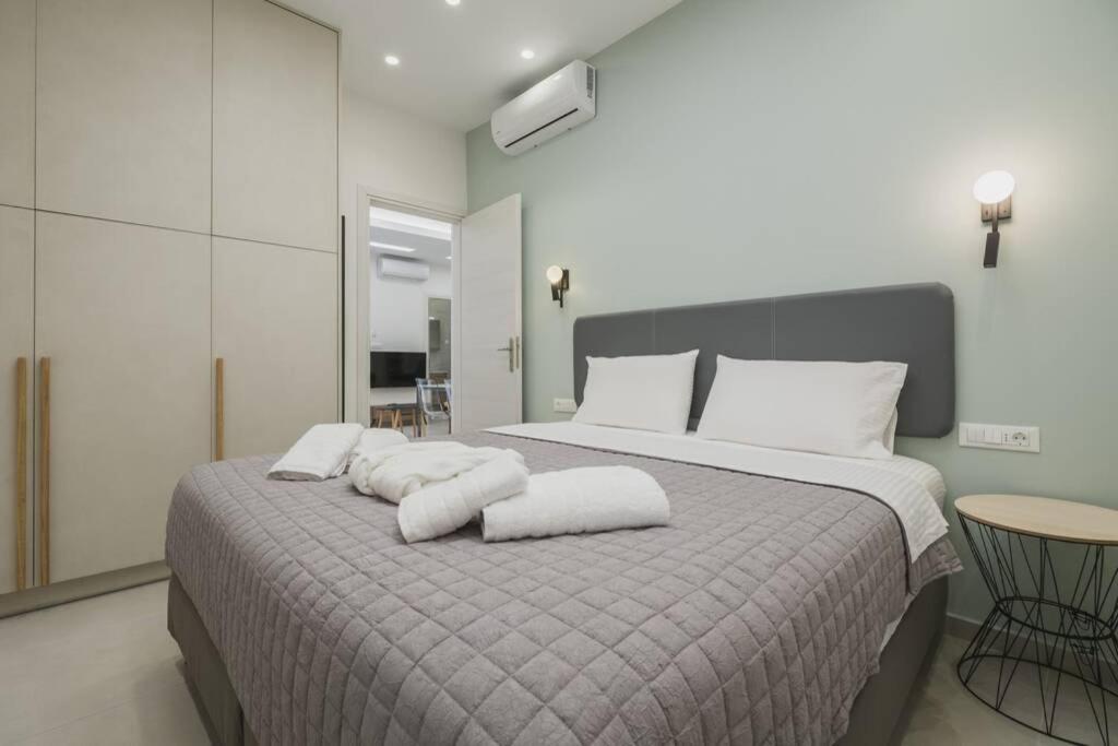 Peris 3 - Central Apt Near Old Town - Ac, Wifi Chania  ภายนอก รูปภาพ